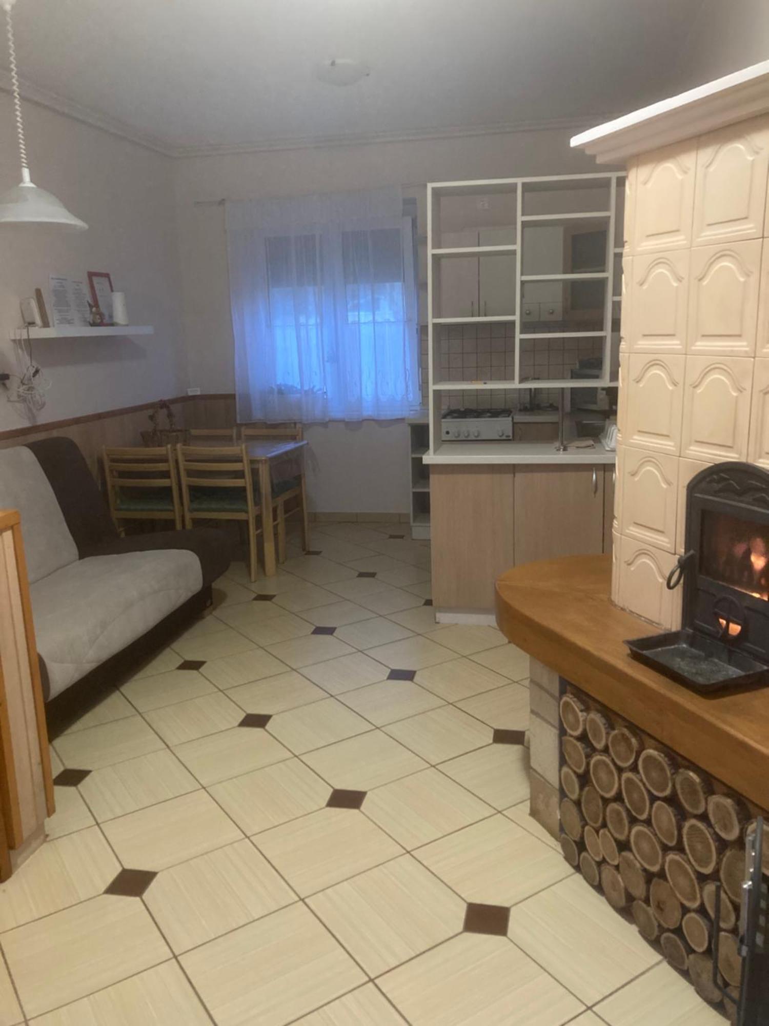 Marcali Platan Apartman מראה חיצוני תמונה